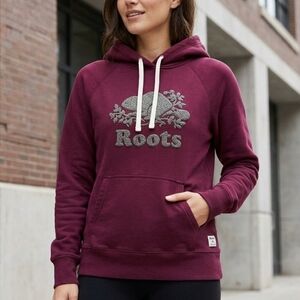 Roots Maroon Logo Hoodie Beaver Graphic Pullover Sweatshirt Women’s Size M